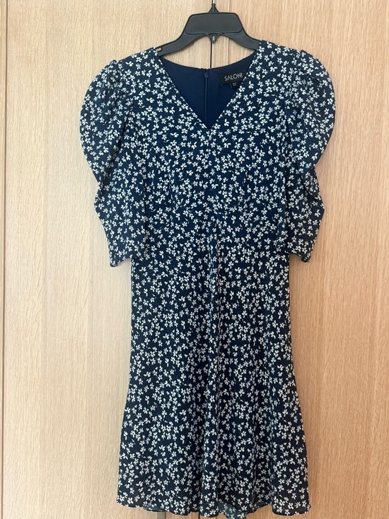 SALONI Dresses & Skirts - SALONI Navy Blue Floral V-Neck Puff Sleeve Dress